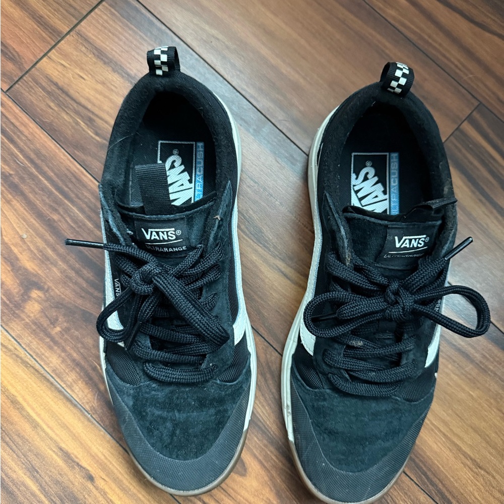 Vans Black MTE shoes - Picture 2 of 5